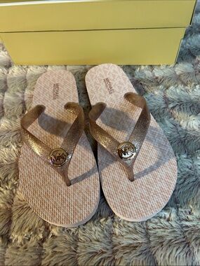 Michael Kors Rose Gold Glitter Logo Flip Sandals - Women size 7